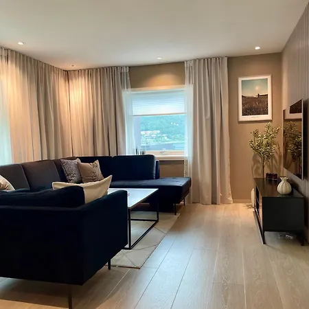 Διαμέρισμα Beautiful Close To Centre Τρόμσο