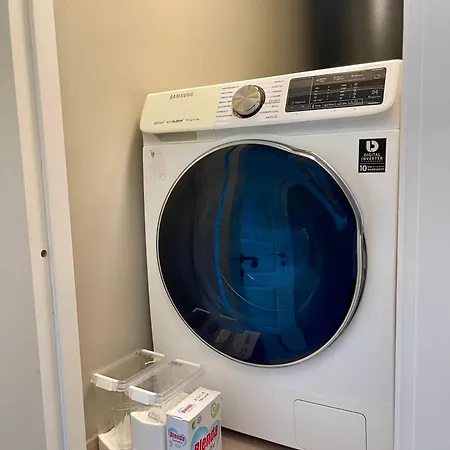 Beautiful Close To Centre *